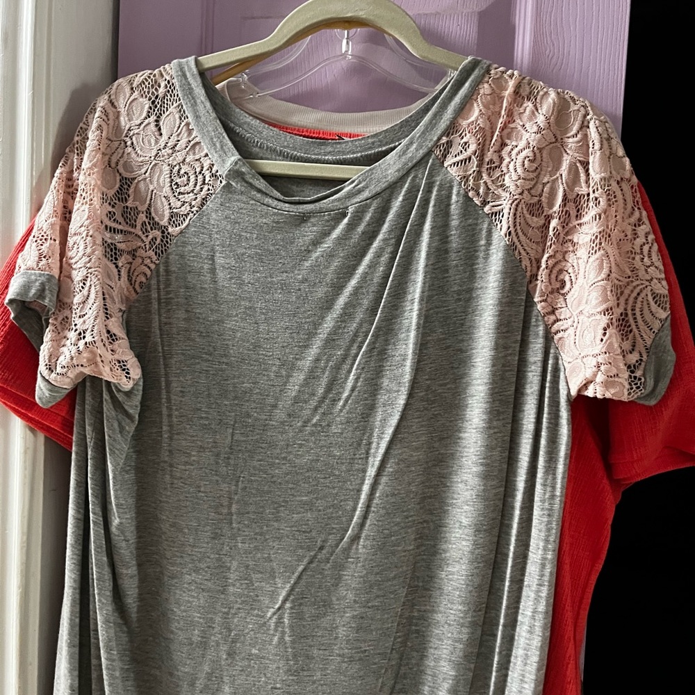 Gray shirt with lace sleeves